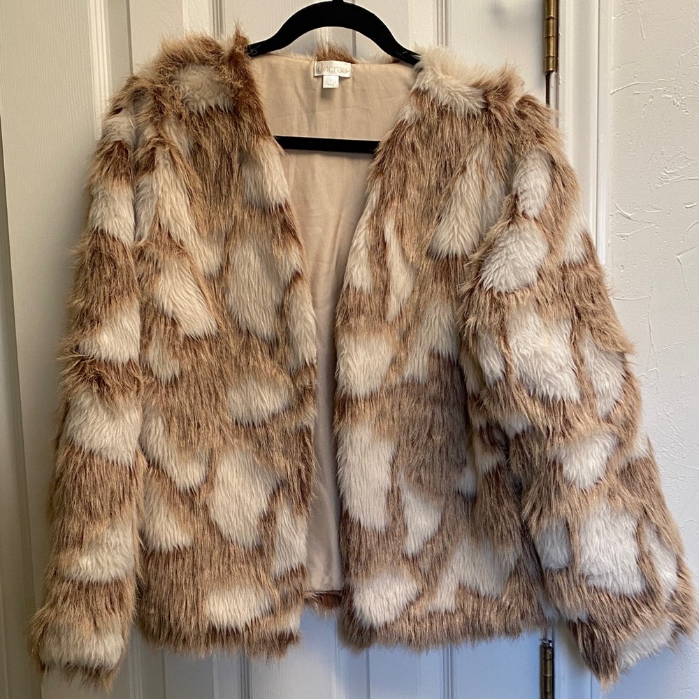 Decree Tan and Cream Faux Fur Teddy Jacket Sz large